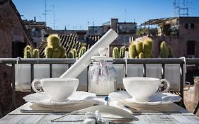 Campo dei Fiori Luxury with balcony